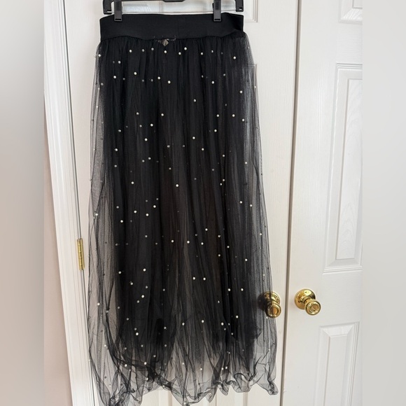 Hot & Delicious Black Maxi Skirt with Pearl Details - Picture 3 of 4